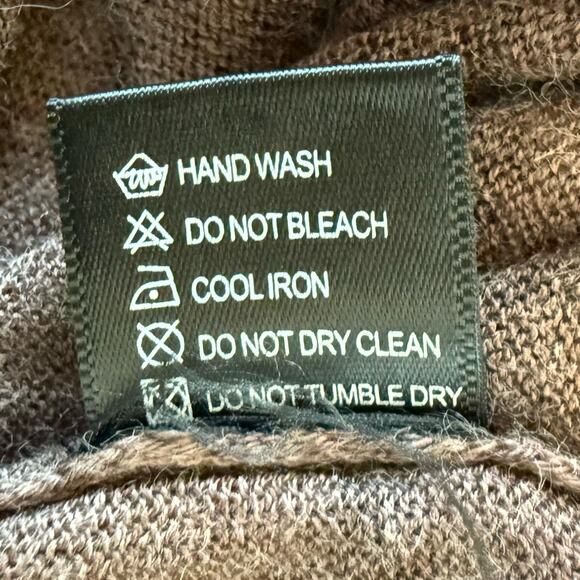 Olivaceous Crew Neck Long Sleeve Shirt Zebra Print Size Medium Brown & Black - Picture 9 of 11